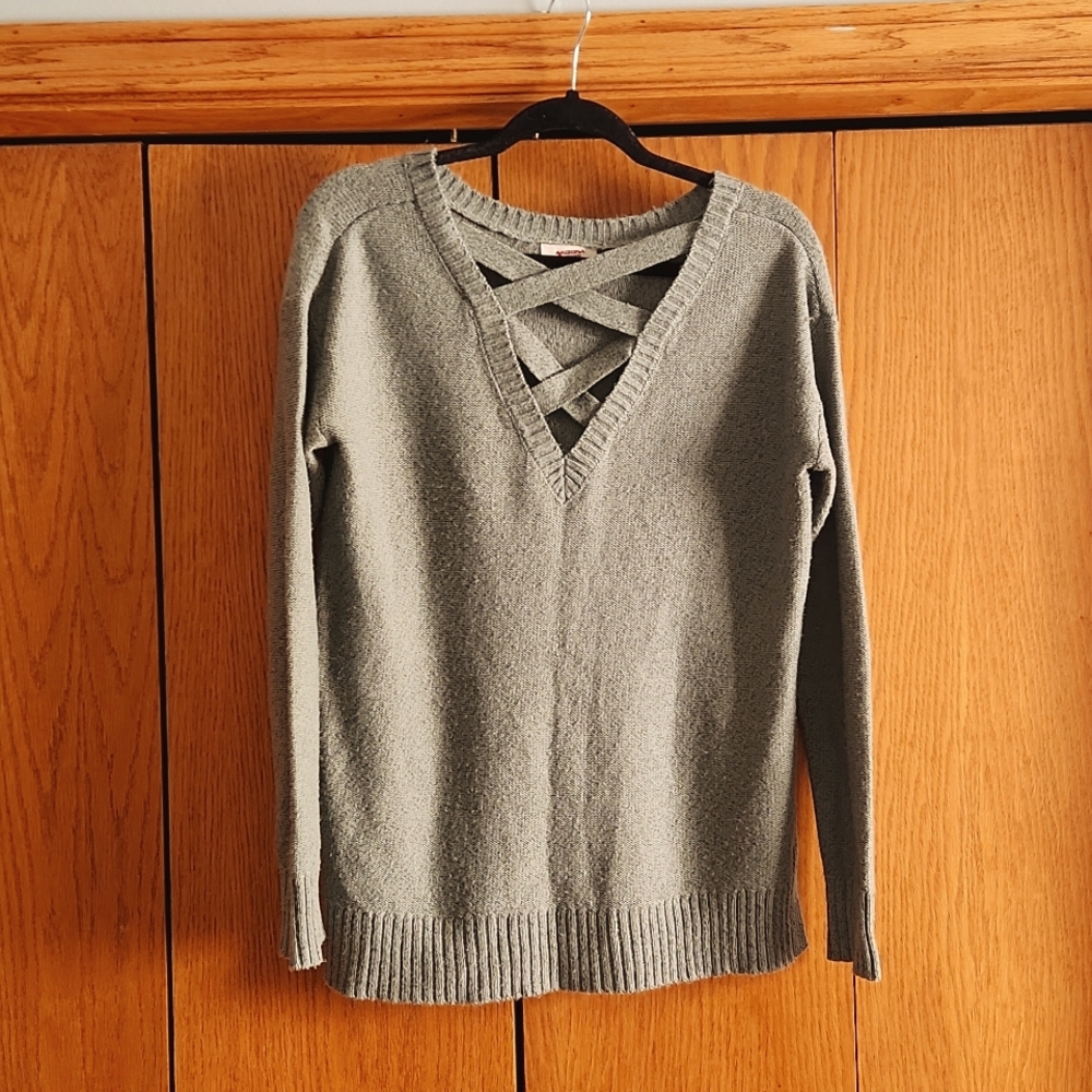 Green crewneck sweater from Arizona Jeans,  size medium